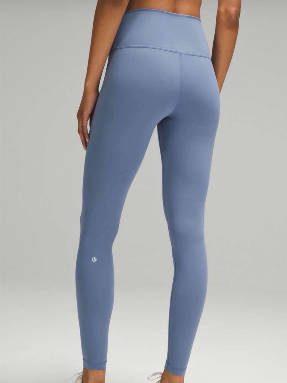 Lululemon Wunder Train High-Rise Tight 28” in Oasis Blue (size 4)